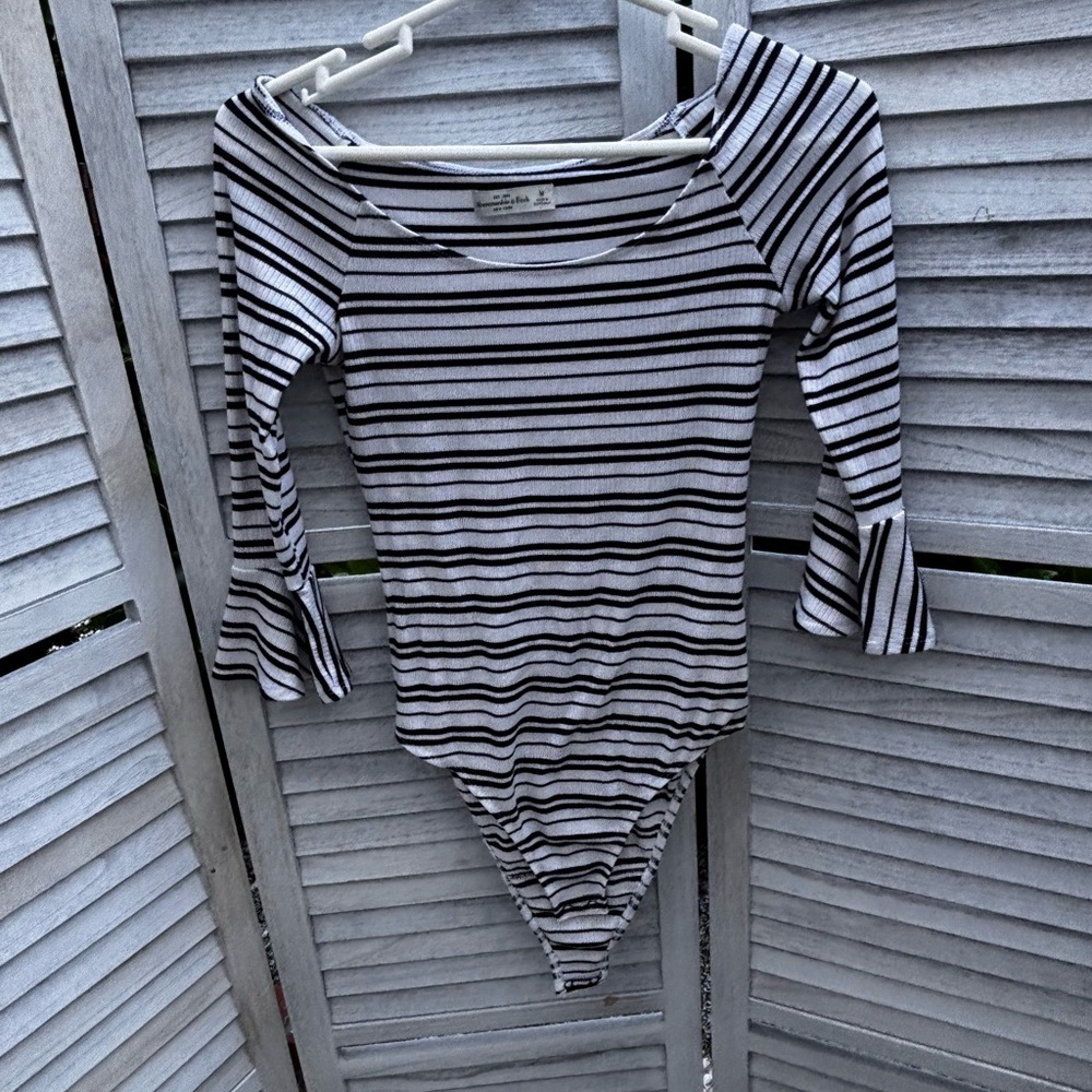 Abercrombie & Fitch Light Blue and Black Ribbed Striped Top